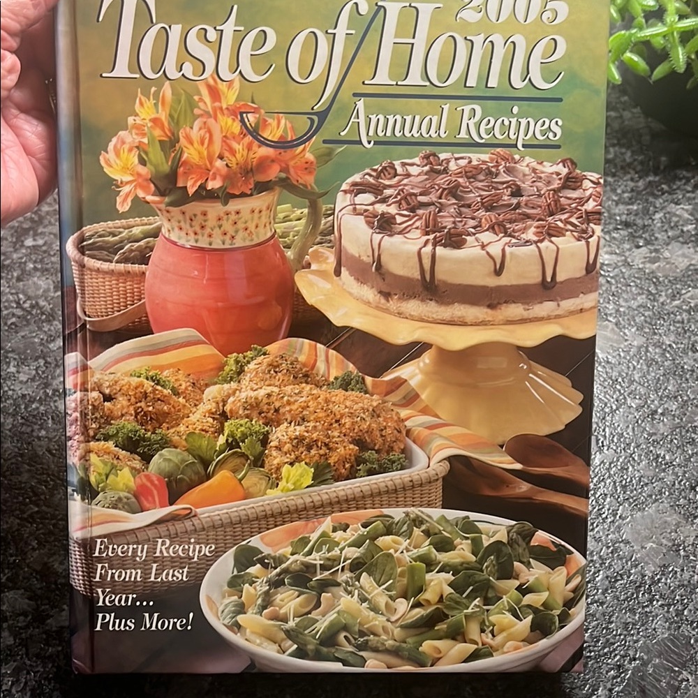 Taste Of Home 2005 Annual Recipe Kitchen Cookbook